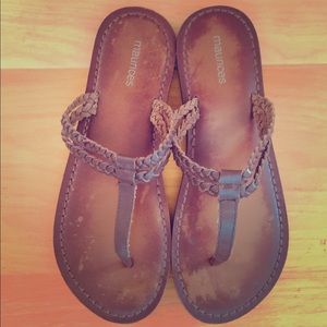 Brown flat sandals with braided design straps